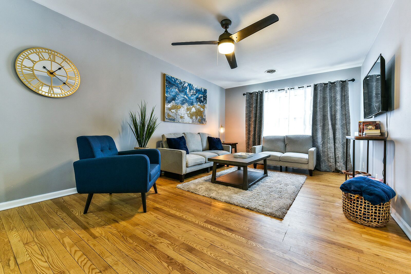 Modern Comfort: Spacious Charm of 3BR, 1BA Living
