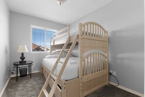 3 slaapkamers, een kluis op de kamer, een strijkplank/strijkijzer