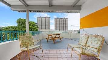 Apartamento Confort, 2 habitaciones | Terraza o patio