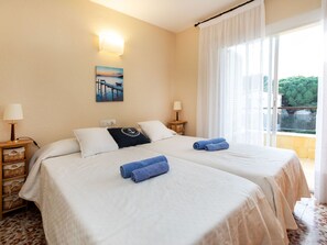 4 soverom, skrivebord, strykejern/-brett og wi-fi