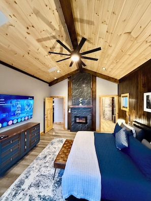 7 bedrooms, free WiFi, bed sheets - Oslo Mountainside Retreat + Hot Tub + Arcade + Million Dollar View Sleeps 24 (Jasper)