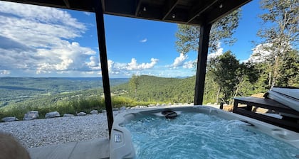 Oslo Mountainside Retreat + Hot Tub + Arcade + Million Dollar View Sleeps 24