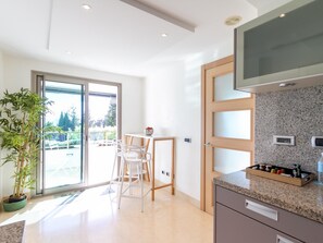 Fridge, microwave, oven, dishwasher