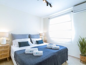 3 bedrooms, iron/ironing board, Internet, bed sheets - La Quinta Cosy Flat with Fantastic Terrace (Benahavis)