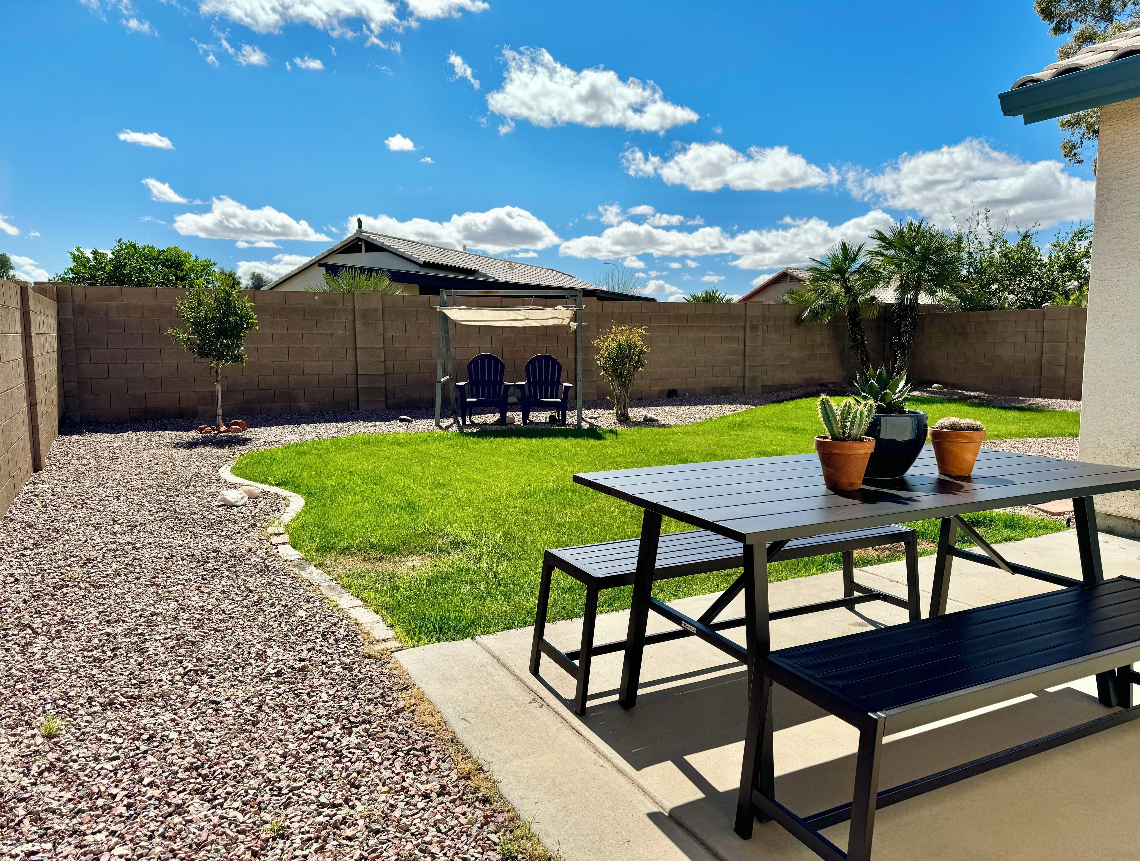 Family friendly oasis with private office in ideal location. Pet friendly!