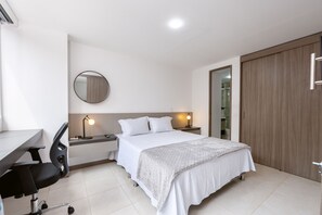 1 bedroom, desk, iron/ironing board, internet