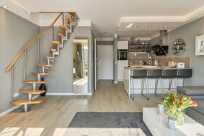 Imagen sin descripción, 3 de 25, botón