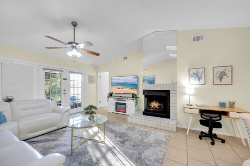 Cute and Comfy 3 bedroom home