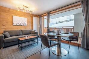 Dining - Freney · Lovely New Apartment in Town Center (Les Houches)