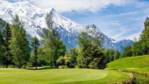 Golf - Apt central proche des Pistes + Parking & Pool (Chamonix-Mont-Blanc)