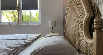 Apartment 'Ferienwohnung Taunusglück' with Private Terrace, Private Garden and Wi-Fi