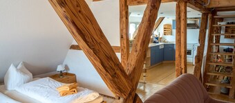 Apartamento 'Ferienwohnung Am Heideborn' con vistas a la montaña, jardín compartido y Wi-Fi