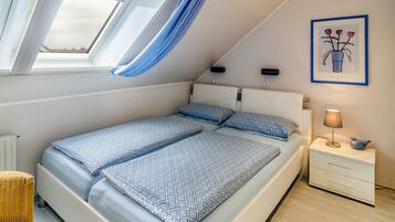 1 slaapkamer, een strijkplank/strijkijzer, gratis wifi, beddengoed