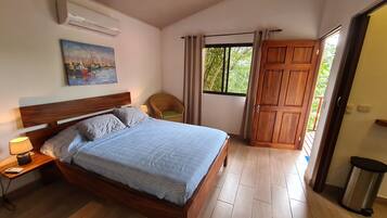 1 bedroom, desk, free WiFi, bed sheets