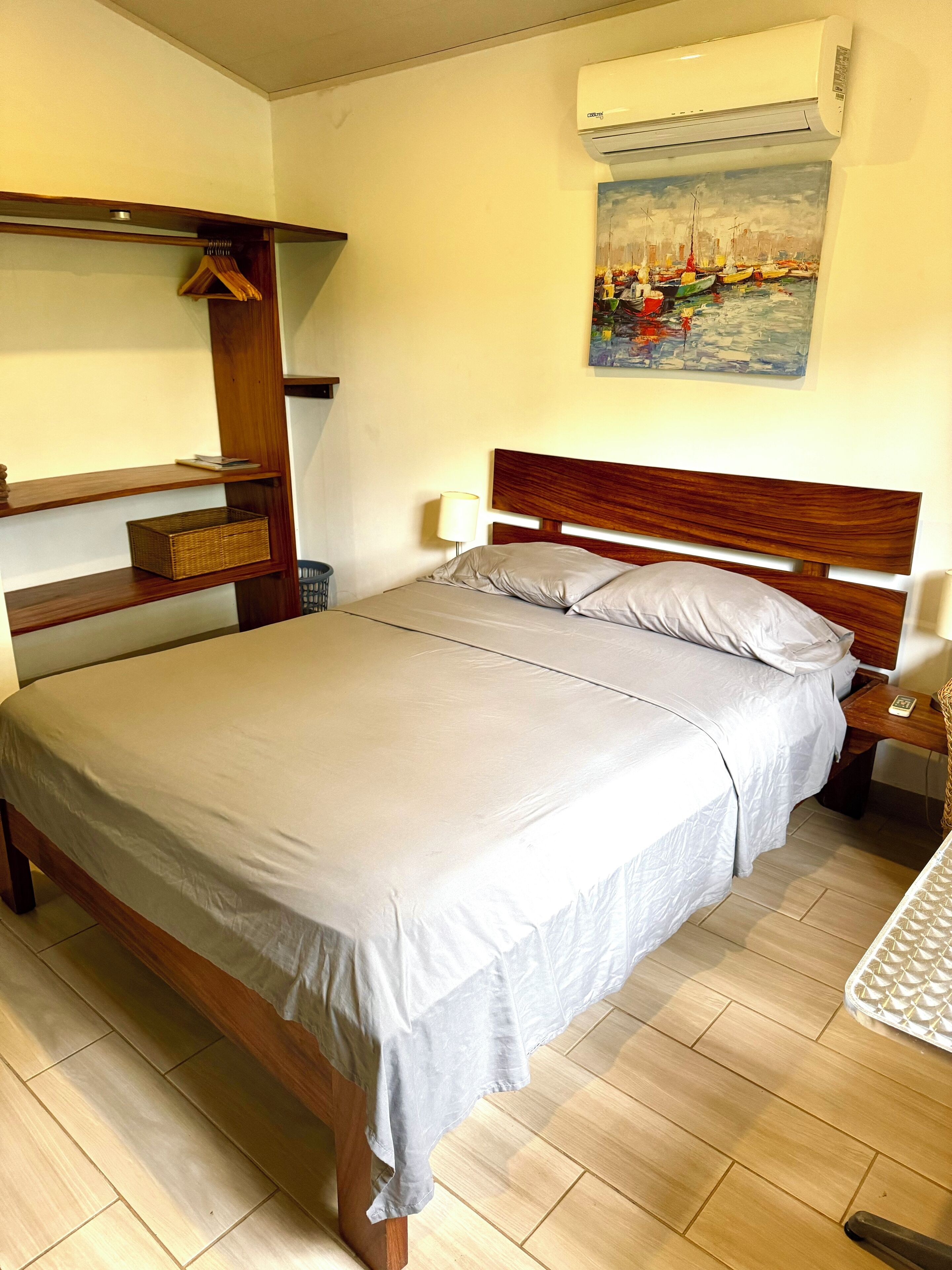 1 makuuhuone, työpöytä, ilmainen Wi-Fi, vuodevaatteet