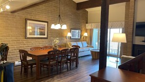 TV, fireplace, offices - 3 BR Alpine Loft in Ski Lodge - 5 min bus to Vail! (Vail)