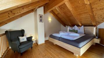 1 bedroom, internet, bed sheets