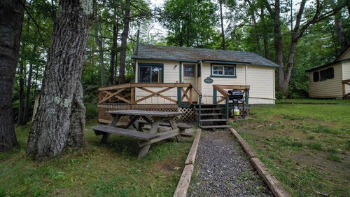 2-Bedroom Cottage #4 - Monterey Pine