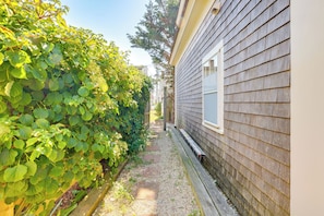Exterior detail - Walk to Commercial Street! Couples Retreat w/ Deck (Provincetown)