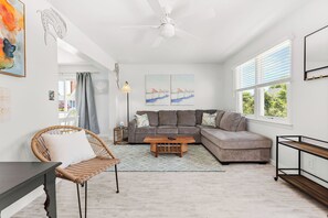 TV, books, offices - Bayside Tiki Summary: (Ocean City)