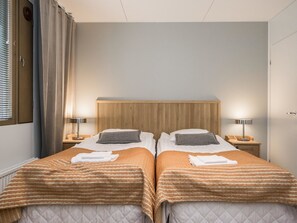 2 bedrooms