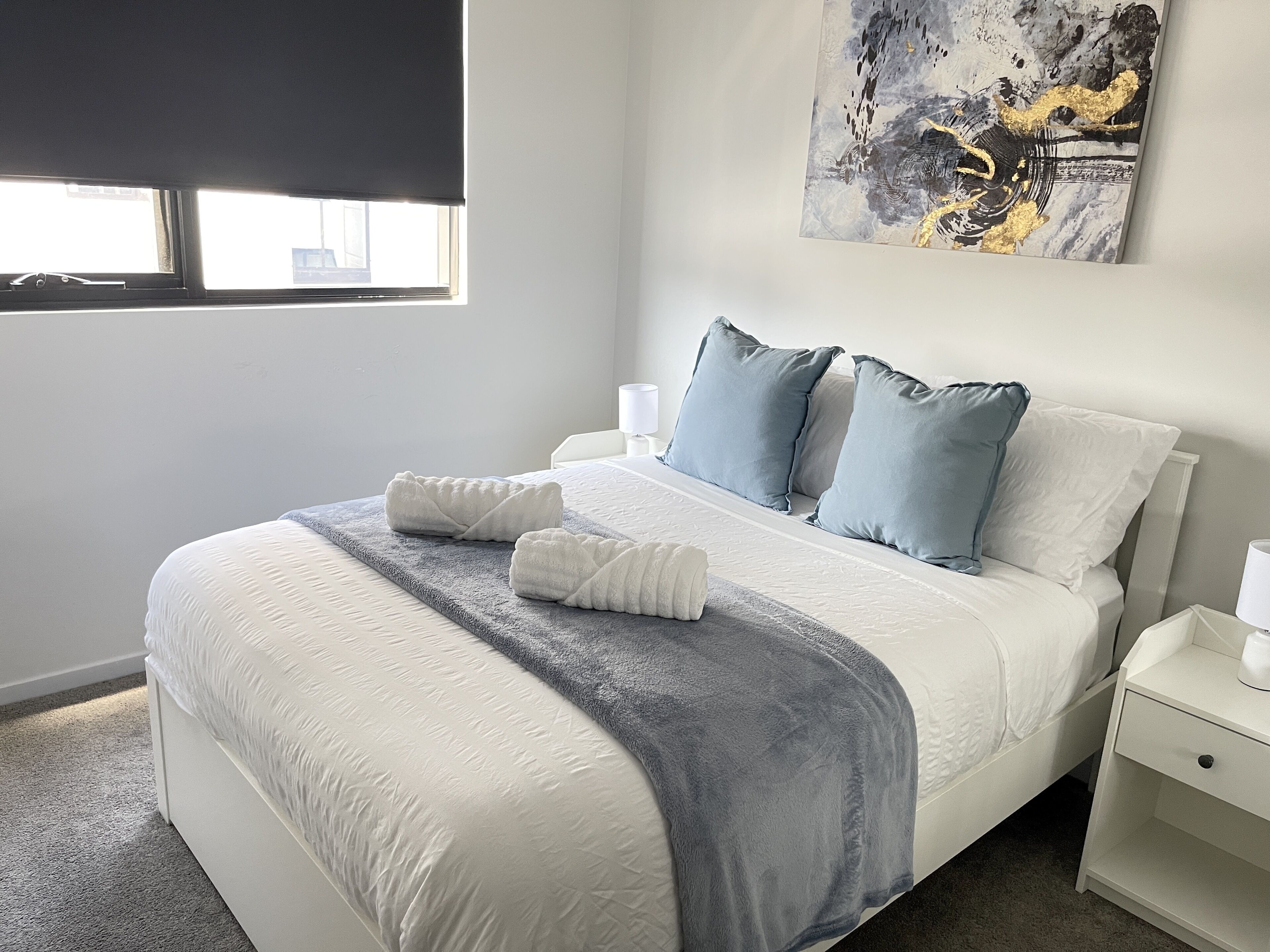 2 bedrooms, iron/ironing board, WiFi, bed sheets