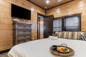 8 habitaciones, tabla de planchar con plancha y cuna de viaje