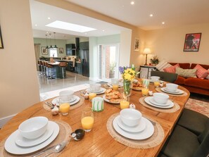 Dining - The Old Guard House (Whitby)