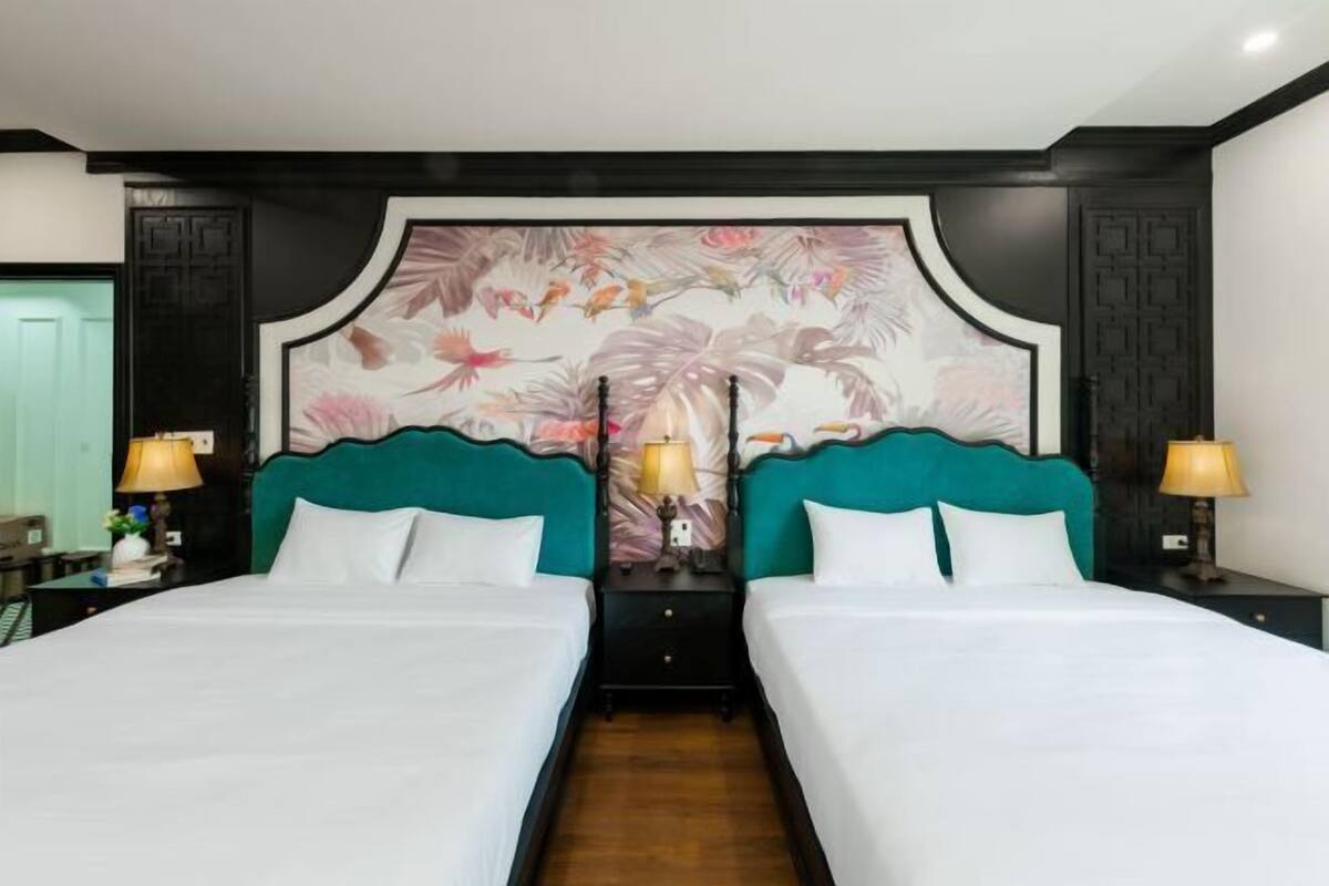1 habitación, ropa de cama hipoalergénica y escritorio