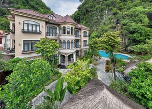 Front of property - Indochine Boutique Hotel Ninh Binh (Hoa Lu)