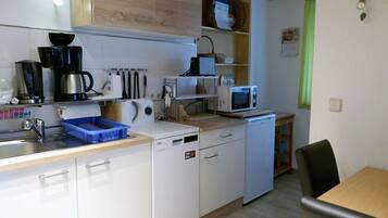 Kühlschrank, Ofen, Herdplatte