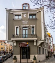 Fachada de la propiedad