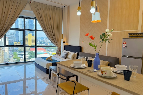 Honeymoon Apartment, 1 Bedroom, Refrigerator & Microwave, Courtyard View | Living area