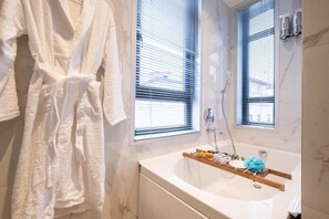 Standard Studio Suite | Bathroom | Free toiletries, hair dryer, slippers, bidet - The Platine Plus Suite (Istanbul)