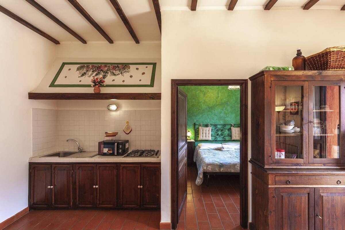 Appart'hôtel Standard, dans la tour | Cuisine privée | Réfrigérateur, micro-ondes (sur demande), plaque de cuisson