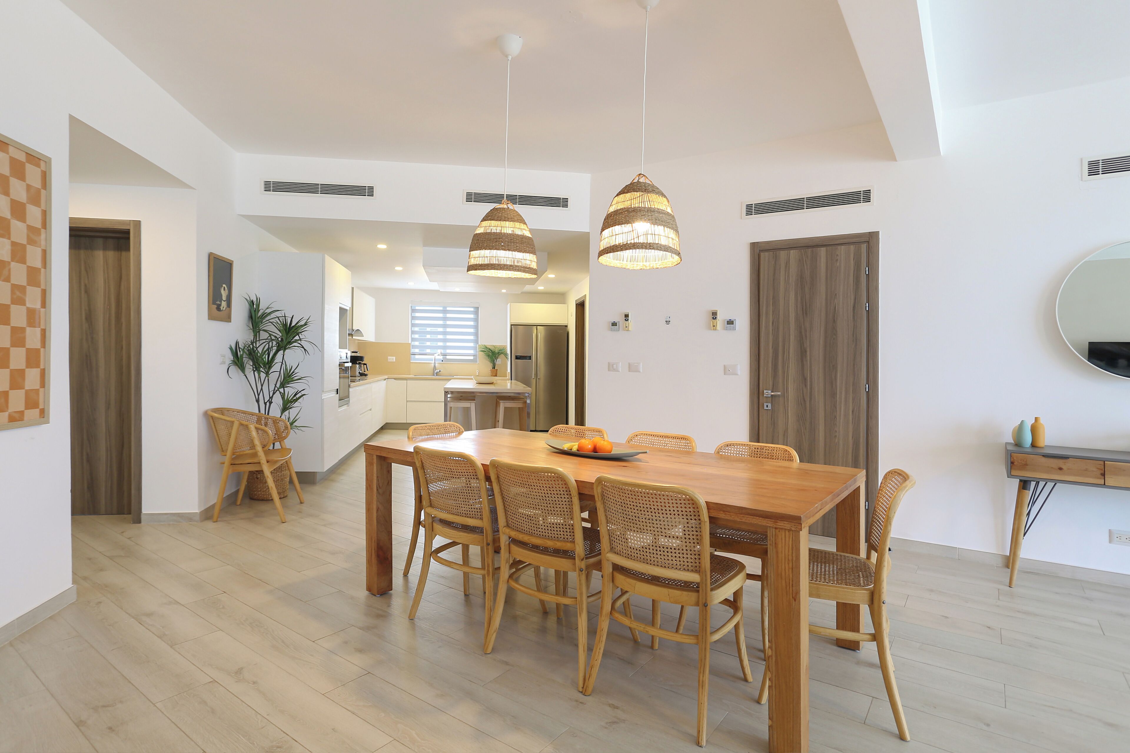 Deluxe Suite, 3 Bedrooms, Beach View | Dining room