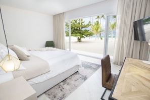 4 عدّة غرف نوم وبديكورات فريدة لكل غرفة وطراز فريد لكل وحدة وستائر تعتيم