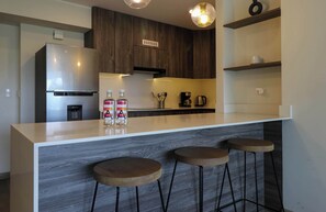 صورة غير مصنفة، 2 من 24، زرّ