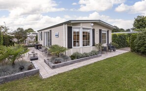 Exterior - De Goede Ree 14 spacious chalet near the Northsea (Goedereede)