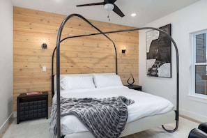 9 habitaciones, tabla de planchar con plancha, wifi y ropa de cama 