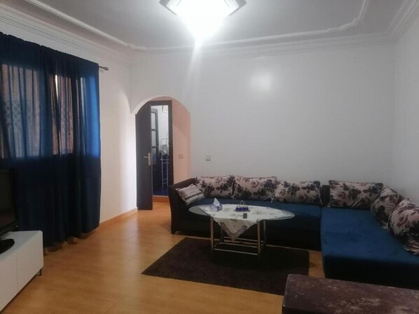 TV - Fully furnished apartment
(Larache)