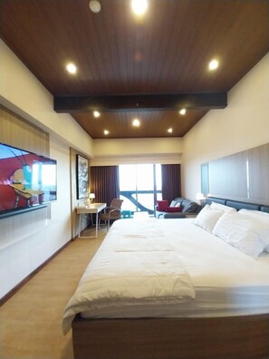 Deluxe Double Room, 1 King Bed