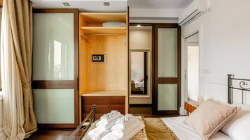 Apartment | Wardrobe