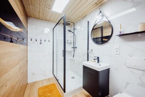 Hair dryer, towels, soap, toilet paper