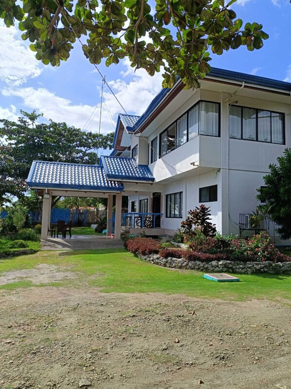 Fachada del alojamiento