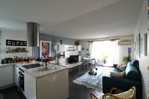 Interior - Light and cozy apartment with a view and shared pool! (Nice)