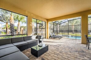 Terrace/patio - Modern 6BR Retreat Private Pool Near Disney (Kissimmee)