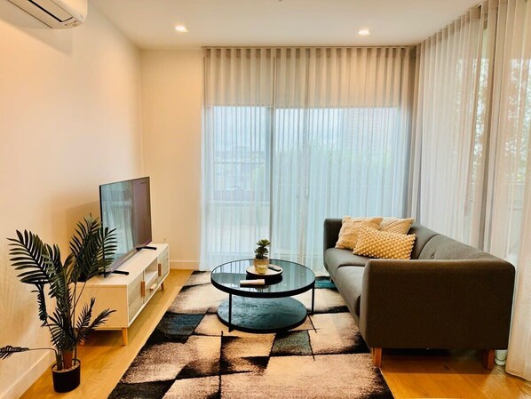 TV, offices
