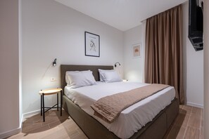 1 camera, Wi-Fi, lenzuola