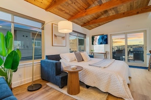 3 chambres, fer et planche à repasser, lit parapluie, Wi-Fi gratuit